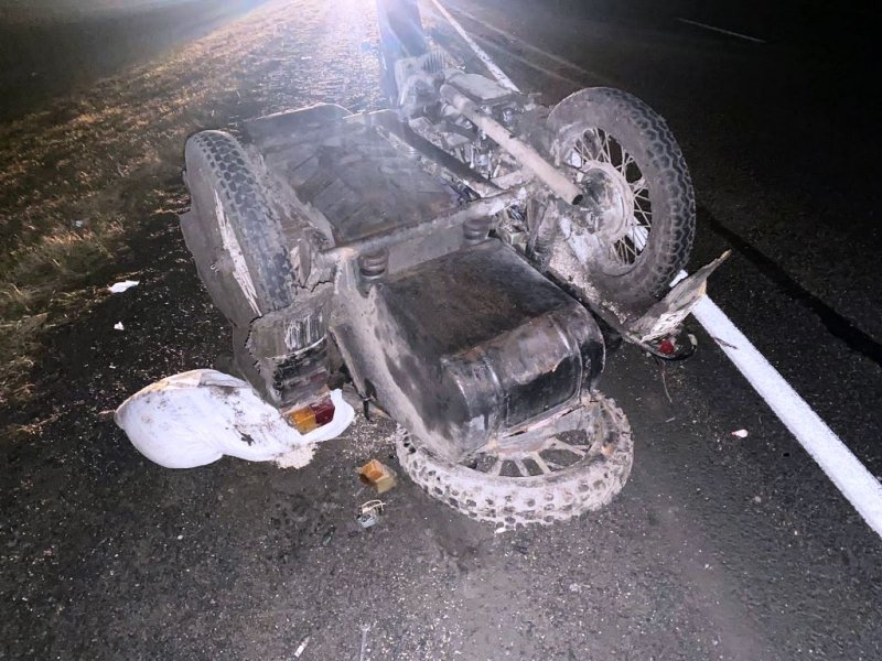 В результате автоаварии в Крутинском районе пострадал мотоциклист и его несовершеннолетний пассажир